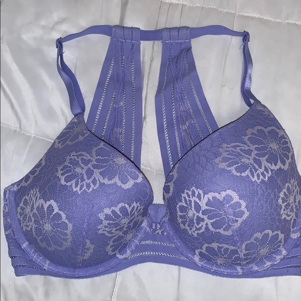 VS Pink bra